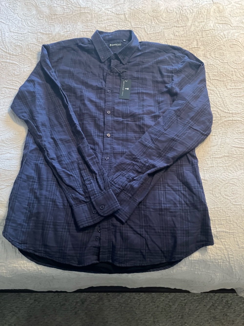 American Tall XL/T men’s blue plaid button down shirt. New with tags!